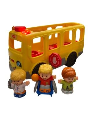 Fisher Price Little People School Bus Lights & Sounds 3 Figures 2016